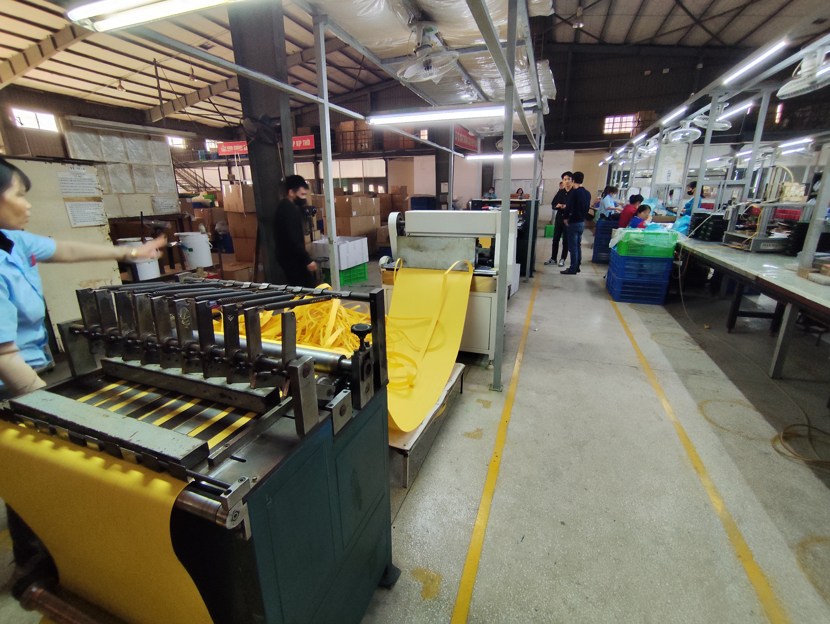 Cutting machine.jpg